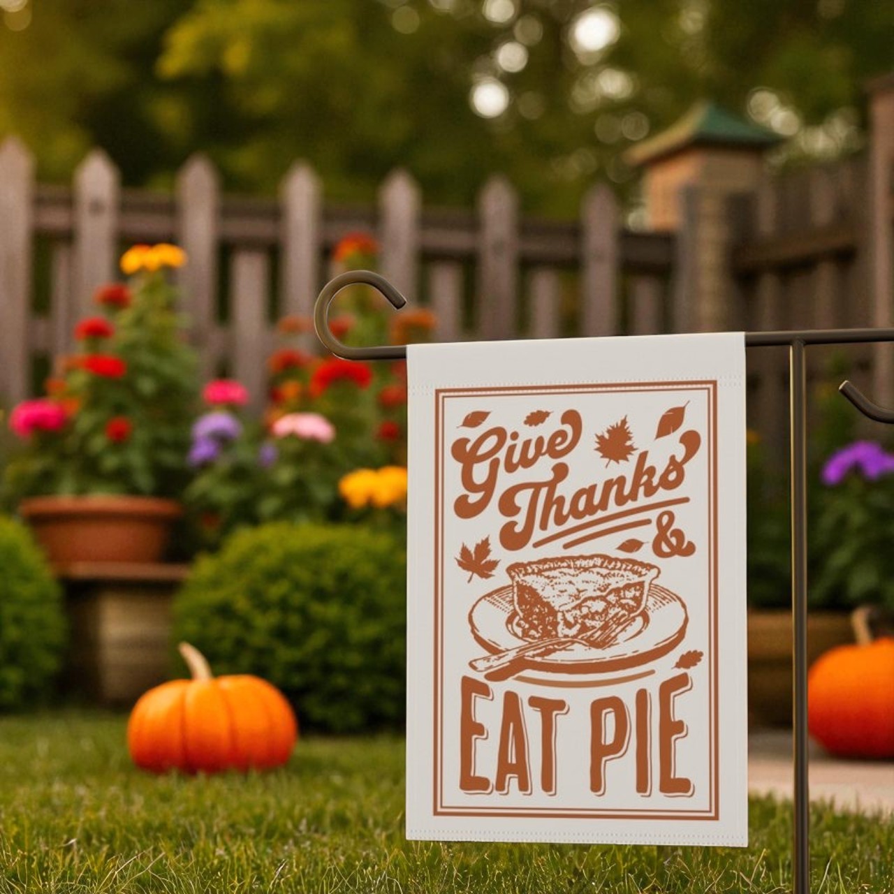 Thanksgiving Garden Flag, Autumn Home Banner showcasing vibrant fall colors and welcoming design perfect for seasonal outdoor decoration