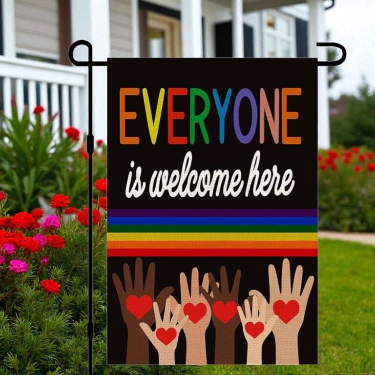 Love Hearts Rainbow Pride Garden Flag LGBTQ Outdoor DecorLove Hearts Rainbow Pride Garden Flag LGBTQ Outdoor Decor